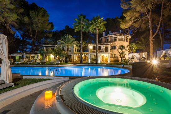 Imagen de los exteriores del Finca Rústica Can Talaias. Foto 3