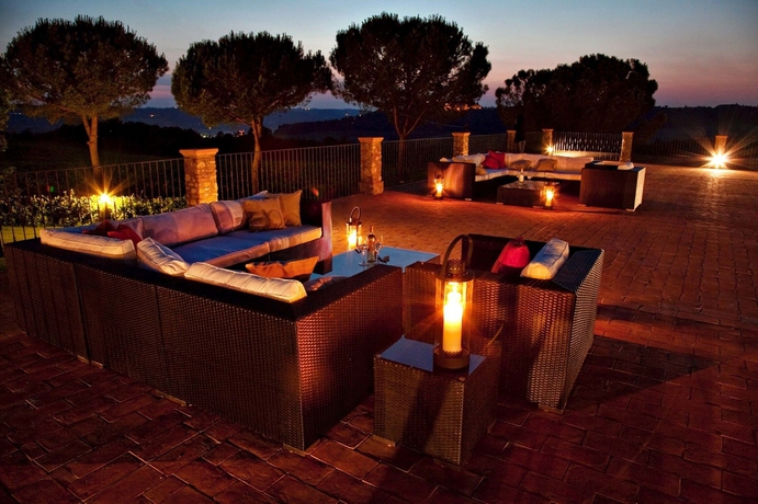 Imagen de los exteriores del Finca Rústica Fattoria Pratale. Foto 10