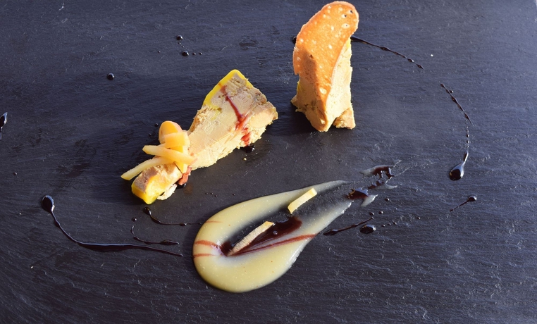 Imagen del bar/restaurante del Finca Rústica Finca Son Roig By Valentin. Foto 3