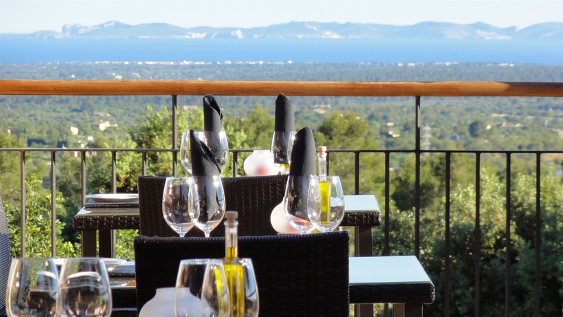 Imagen del bar/restaurante del Finca Rústica Finca Son Sam&agrave;. Foto 5