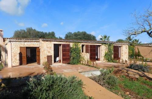 Imagen de la habitación del Finca Rústica Fincahotel Son Pou. Foto 2