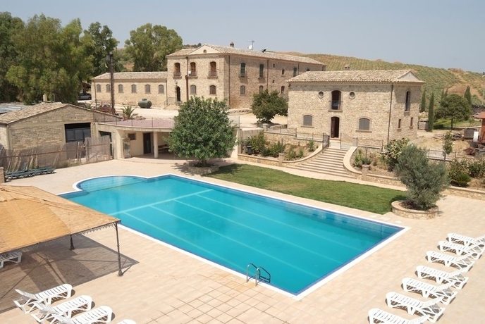 Imagen de la piscina del Finca Rústica Gigliotto Sicilia. Foto 18