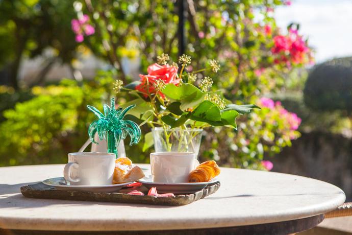 Imagen general del Finca Rústica Hotel Agroturismo Possessi&oacute; Binicomprat. Foto 11