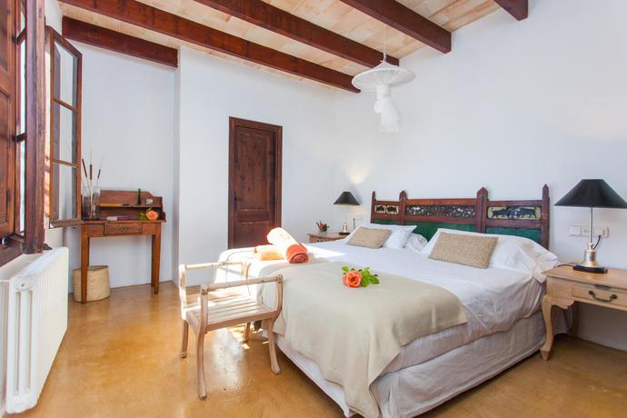 Imagen general del Finca Rústica Hotel Agroturismo Possessi&oacute; Binicomprat. Foto 18