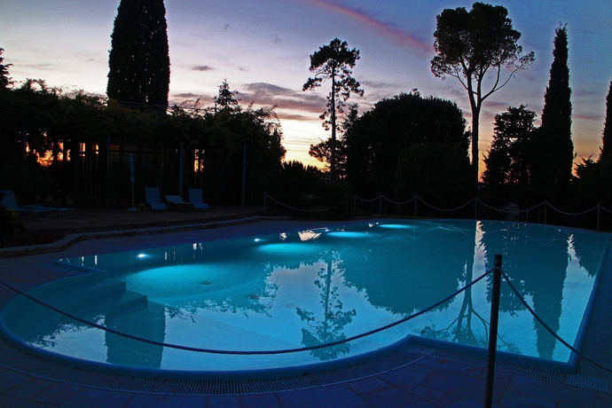 Imagen de la piscina del Finca Rústica IL PARCO DI KIPO. Foto 17