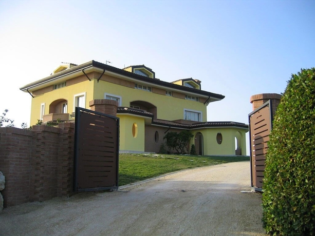 Imagen de los exteriores del Finca Rústica IL PARCO DI KIPO. Foto 14