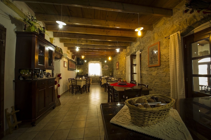 Imagen del bar/restaurante del Finca Rústica Locanda La Rosa. Foto 6