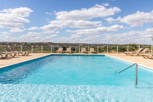 Imagen de la piscina del Finca Rústica Quinta da Capelinha, Tavira. Foto 13