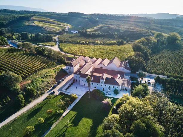 Imagen general del Finca Rústica Romana Vini Hotel | Quinta Do Porto Nogueira. Foto 11