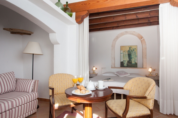 Imagen de los interiores del Finca Rústica Sa Galera Hotel Rural. Foto 15