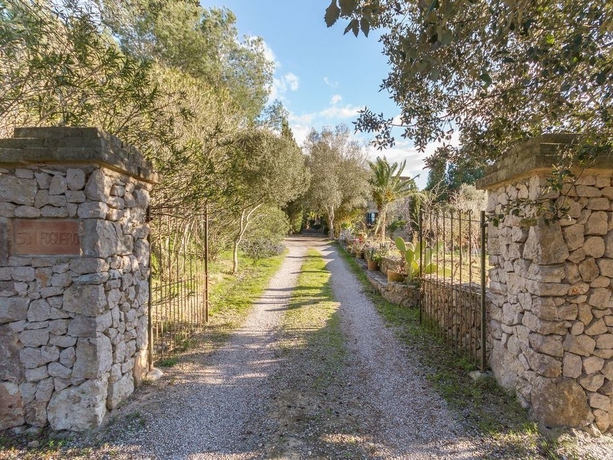 Imagen de los exteriores del Finca Rústica Son Foguero Agroturismo. Foto 10