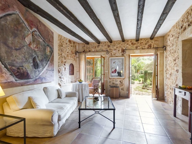 Imagen de los interiores del Finca Rústica Son Foguero Agroturismo. Foto 13