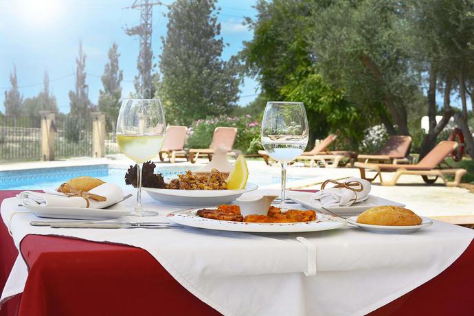 Imagen de los exteriores del Finca Rústica Son Menut. Foto 7