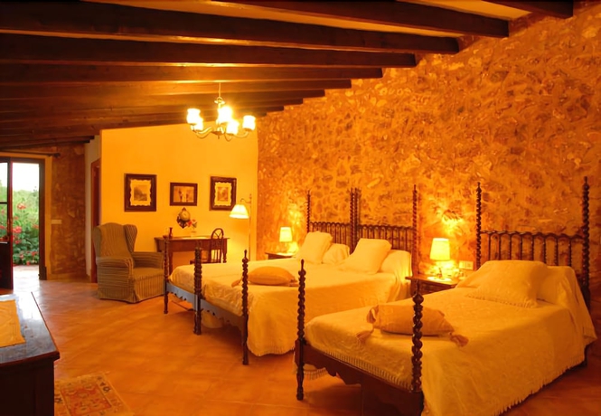 Imagen de la habitación del Finca Rústica Son Mercadal. Foto 10