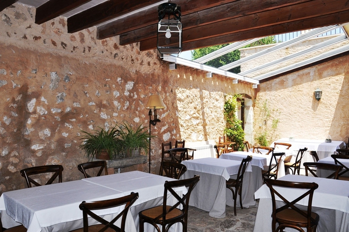 Imagen del bar/restaurante del Finca Rústica Son Siurana. Foto 2