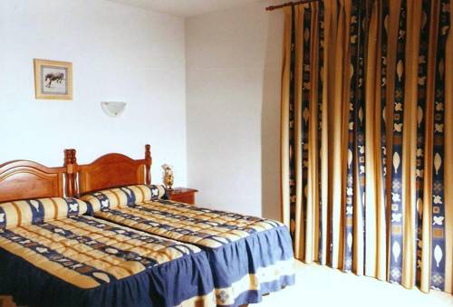 Imagen de la habitación del Hostal 82. Foto 15