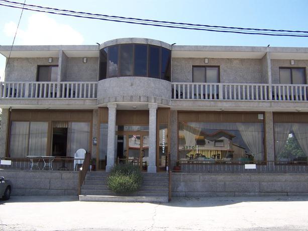 Imagen general del Hostal 9 Olas. Foto 1