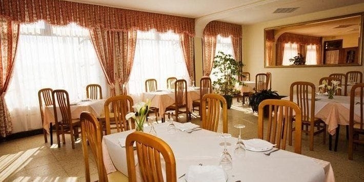 Imagen del bar/restaurante del Hostal A Cruz. Foto 7