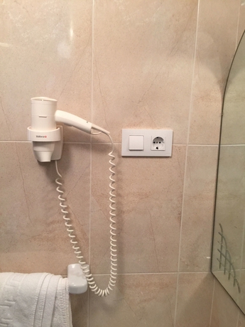 Imagen de la habitación del Hostal A Cruz. Foto 11