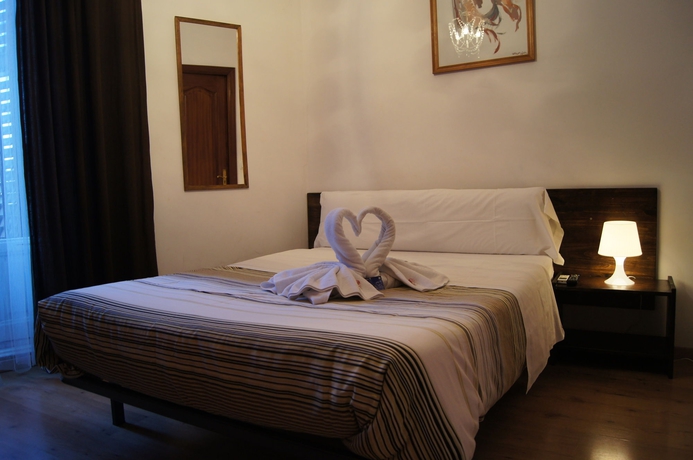 Imagen de la habitación del Hostal A Nuestra Se&ntilde;ora de La Paloma. Foto 5