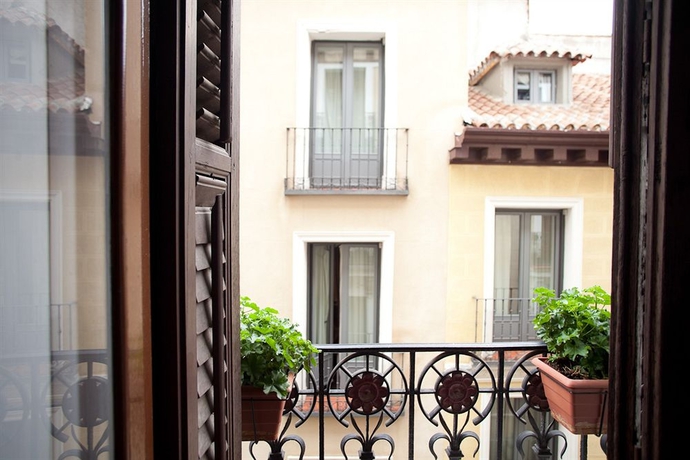 Imagen de la habitación del Hostal A Nuestra Se&ntilde;ora de La Paloma. Foto 9