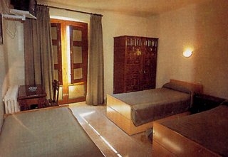 Imagen de la habitación del Hostal ALPINA JACA. Foto 2