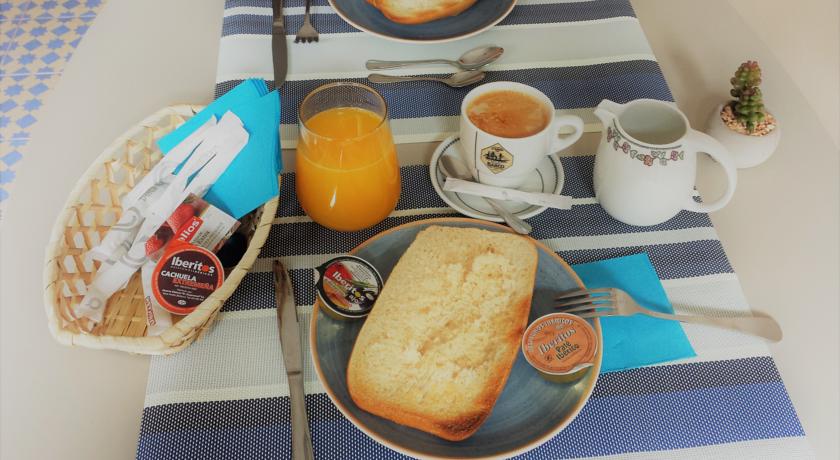 Imagen general del Hostal AQUAFORUM. Foto 3