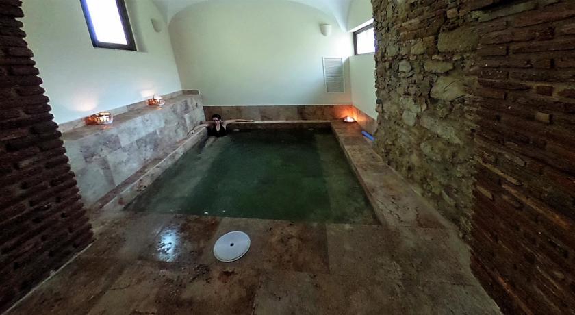 Imagen general del Hostal AQUAFORUM. Foto 6