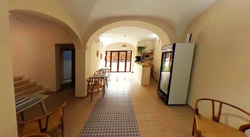 Imagen general del Hostal AQUAFORUM. Foto 8