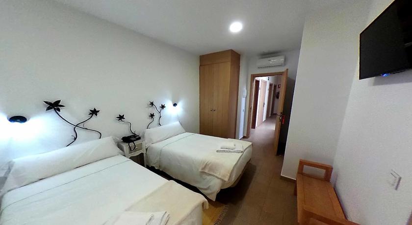 Imagen general del Hostal AQUAFORUM. Foto 9