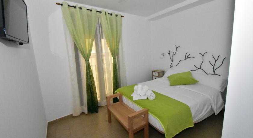 Imagen general del Hostal AQUAFORUM. Foto 16