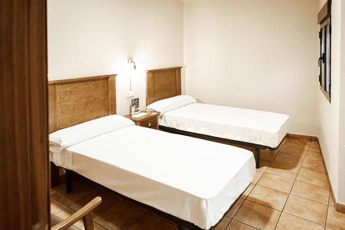 Imagen de la habitación del Hostal AS Fuente La Higuera I (Direcci&oacute;n ALBACETE). Foto 7