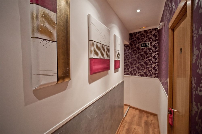 Imagen de los interiores del Hostal Abel Victoriano. Foto 11