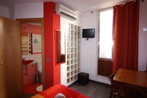 Imagen de la habitación del Hostal Abril. Foto 4
