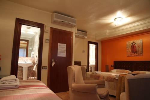 Imagen general del Hostal Acella, Pamplona. Foto 2