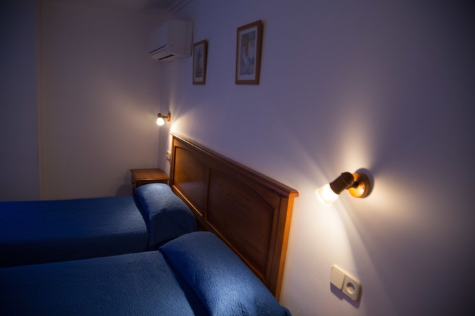 Imagen de la habitación del Hostal Acuario, Gálvez. Foto 5