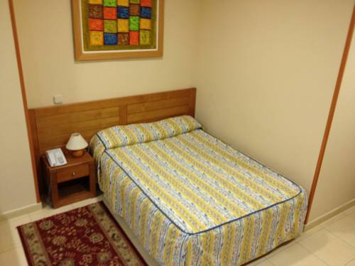 Imagen de la habitación del Hostal Aeropuerto, Aeropuerto Adolfo Su&aacute;rez Madrid-Barajas. Foto 5