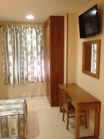 Imagen de la habitación del Hostal Aeropuerto, Madrid. Foto 9