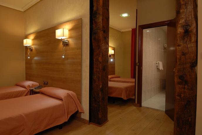 Imagen de la habitación del Hostal Aguilar. Foto 10