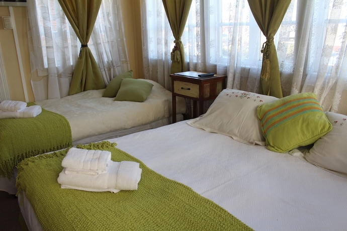 Imagen de la habitación del Hostal Ainil. Foto 9