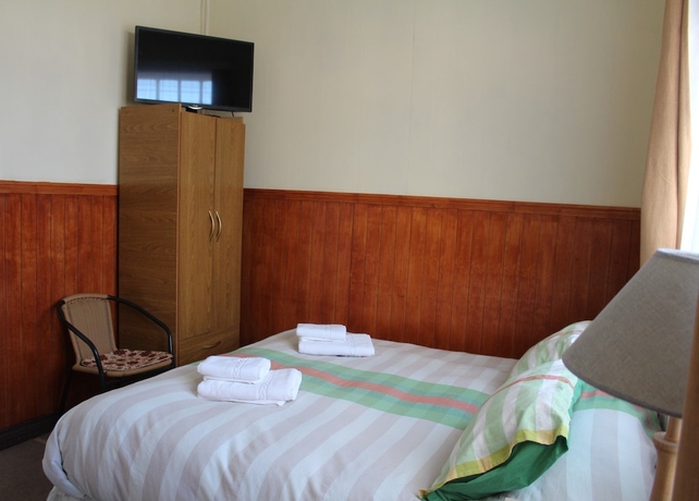 Imagen de la habitación del Hostal Ainil. Foto 10