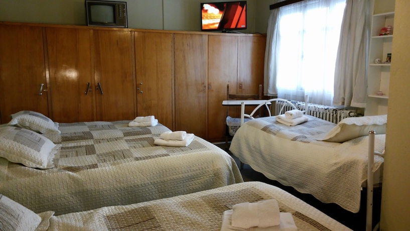 Imagen de la habitación del Hostal Ainil. Foto 11