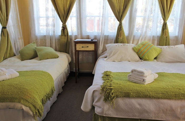 Imagen de la habitación del Hostal Ainil. Foto 14