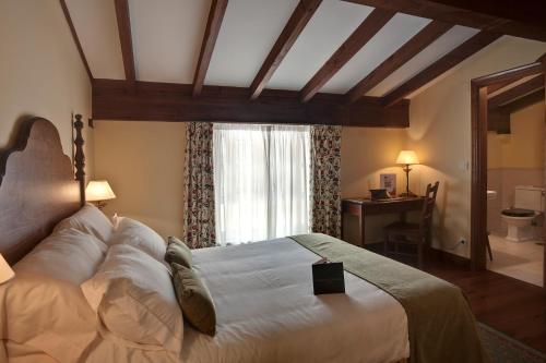 Imagen de la habitación del Hostal Airas Nunes By Pousadas De Compostela. Foto 4