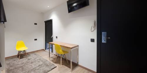 Imagen de la habitación del Hostal Airhostel Barcelona Airport 24h. Foto 5