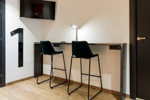 Imagen de la habitación del Hostal Airhostel Barcelona Airport 24h. Foto 6