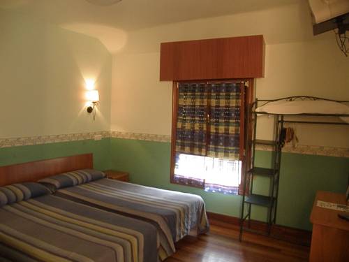 Imagen de la habitación del Hostal Akelarre Ostatua. Foto 13
