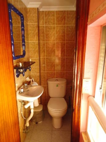 Imagen general del Hostal Alamare, Sevilla. Foto 8