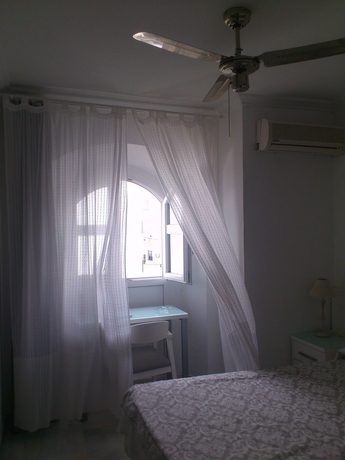 Imagen de la habitación del Hostal Alameda, Tarifa. Foto 4
