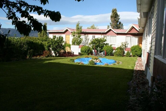 Imagen de la piscina del Hostal Alamo Patagonico. Foto 36